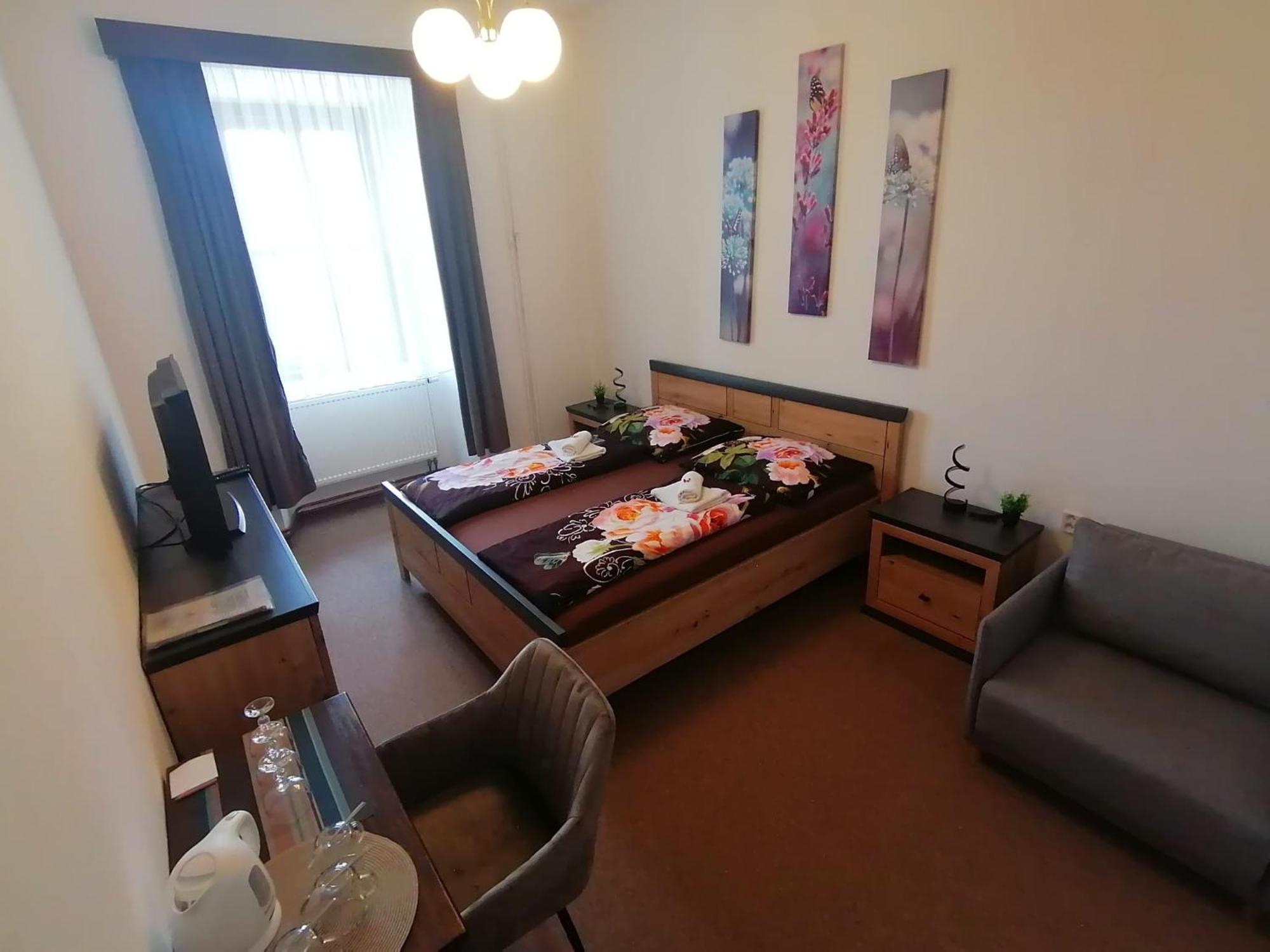 Hořice na Šumavě Hotel Stara Skola Na Sumave מראה חיצוני תמונה