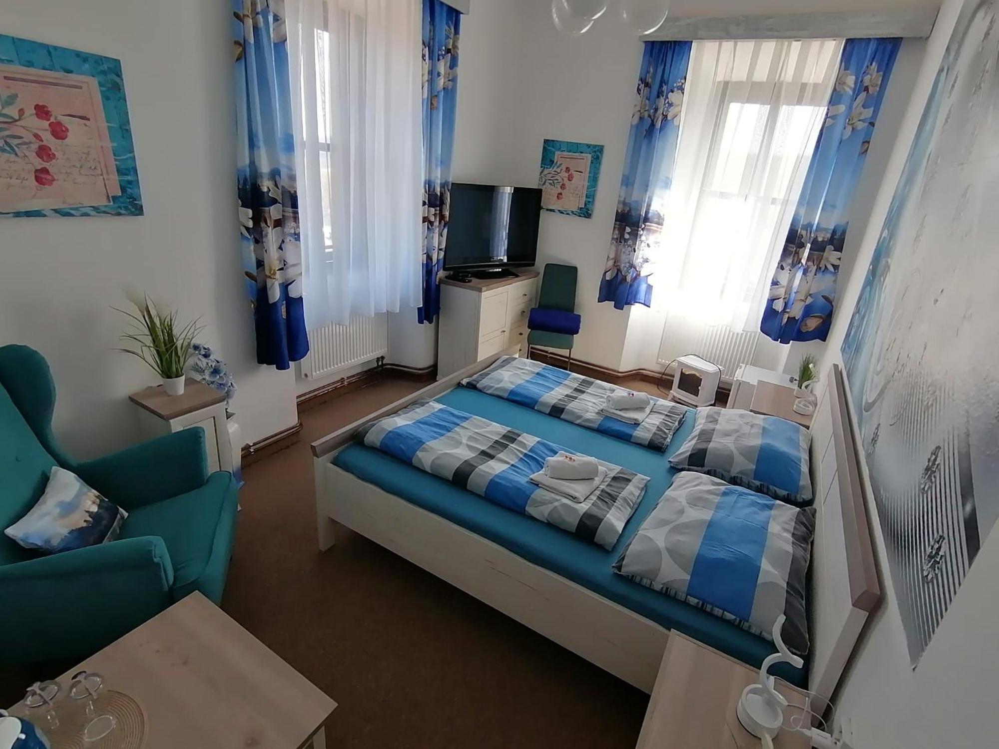Hořice na Šumavě Hotel Stara Skola Na Sumave מראה חיצוני תמונה
