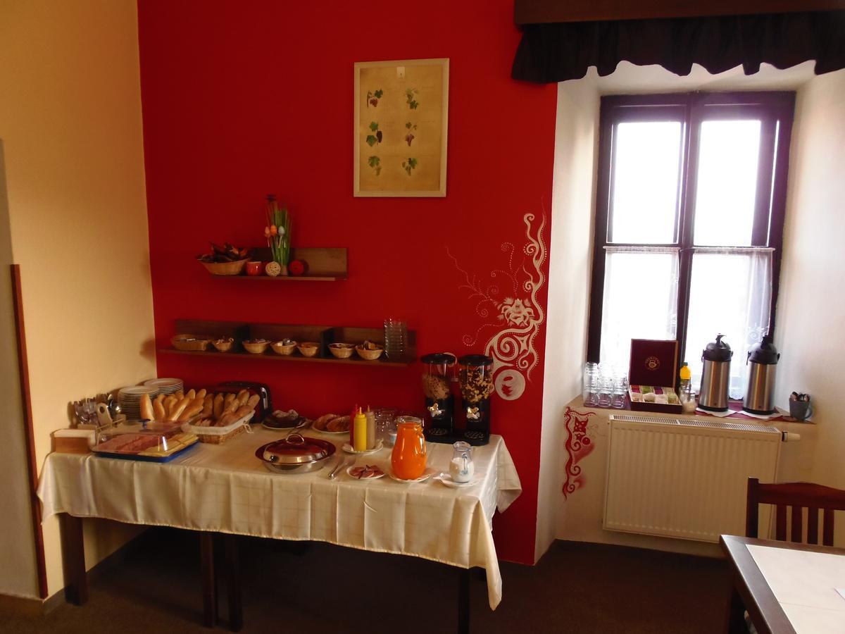 Hořice na Šumavě Hotel Stara Skola Na Sumave מראה חיצוני תמונה